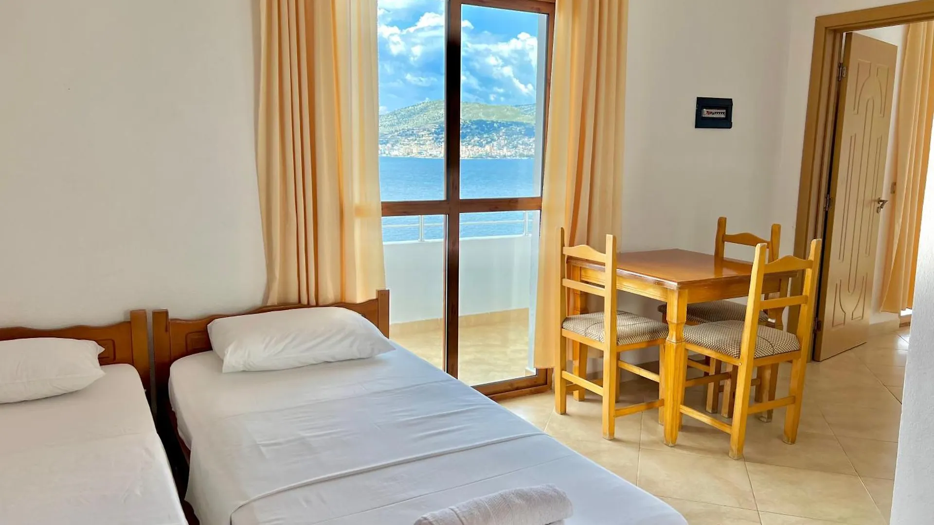 Redi'S Seaview Apartments Sarandë