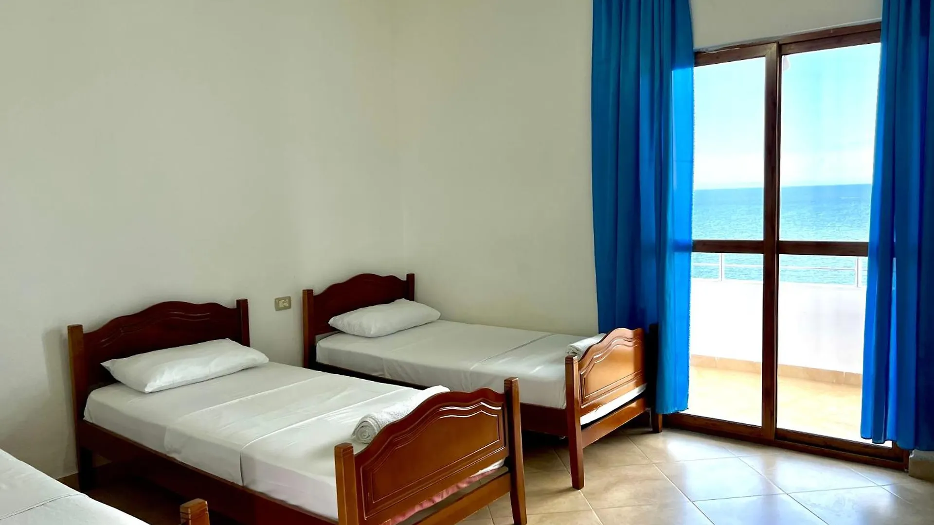 Redi'S Seaview Apartments Sarandë